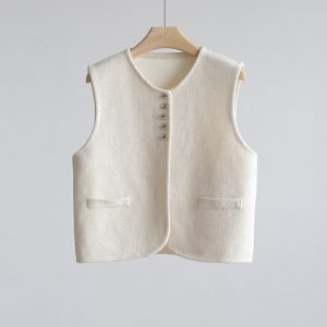 Static Luxury Old Money Style Round Neck Golden Bean Buckle Knitted Vest